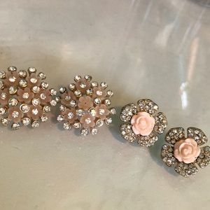 🌸Peach, gold, and rhinestone earring bundle🌸
